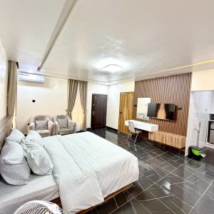 Executive Room 8B